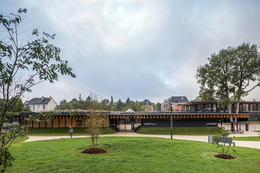 One day, one project : School group by Hessamfar & Vérons architectes