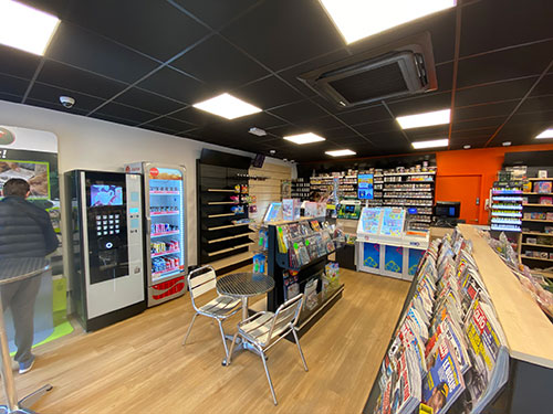 Tertiaire-Lyon-Bureau Tabac-Rénovation-Intérieur zone de vente comptoir