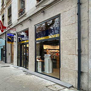 Tertiaire-Lyon-Bureau Tabac-Rénovation-énergie-patrimoine-Façade rénovée